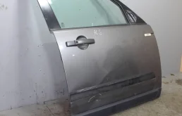 Дверь передняя правая для Land Rover Discovery 2010 года на фотографиях