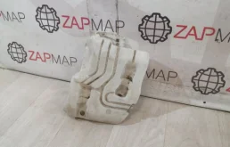 Бачок стеклоомывателя задний для Nissan Qashqai 2011 года на фотографиях