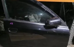 Двери для Audi A4 2003 года на фотографиях