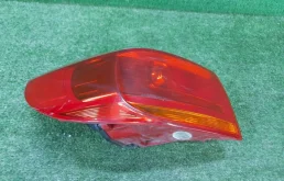 Фонарь левый для Volkswagen Tiguan 2012 года на фотографиях