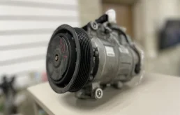Компрессор кондиционера для Audi A6 2011 года на фотографиях