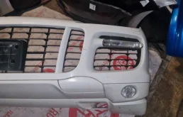 Бампер передний для Porsche Cayenne 2009 года на фотографиях