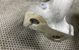 Кулак поворотный левый для Porsche Macan на фотографиях