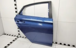 Накладка на дверь задняя правая для Hyundai Solaris 2018 года на фотографиях