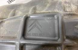 Подкрылок задний левый для Citroen DS4 2014 года на фотографиях