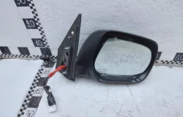 Зеркало боковое правое для Toyota Land Cruiser 2014 года на фотографиях