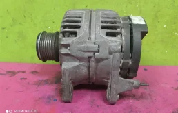 Генератор для Skoda Octavia 2003 года на фотографиях