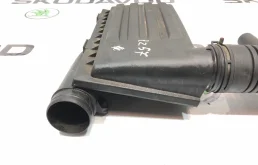 Корпус воздушного фильтра для Skoda Octavia 2014 года на фотографиях