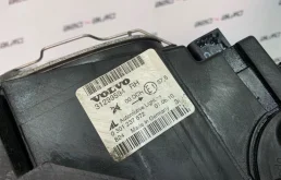 Фары для Volvo S40 2006 года на фотографиях