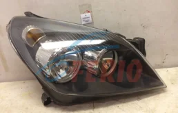 Фара правая для Opel Astra 2004 года на фотографиях