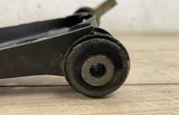 Рычаг передний левый нижний для Volkswagen Tiguan 2014 года на фотографиях