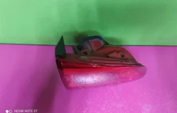 Фонарь внутренний левый для Volkswagen Tiguan 2014 года на фотографиях