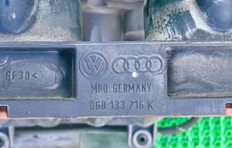 Впускной коллектор для Volkswagen Passat 2003 года на фотографиях