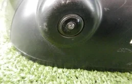 Стекла и зеркала для Nissan X-Trail 2021 года на фотографиях