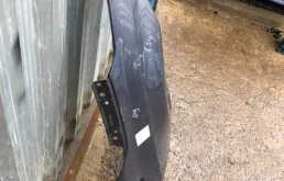 Крыло правое для Toyota Avensis 2018 года на фотографиях