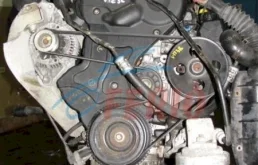 Двигатель без навесного для Opel Astra 1997 года на фотографиях