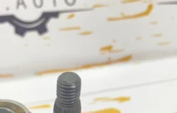 Трапеция стеклоочистителей для Mercedes-Benz S class 2015 года на фотографиях