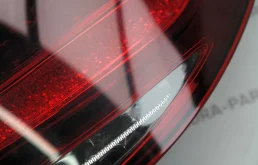 Фонарь правый для Mercedes-Benz S class 2018 года на фотографиях
