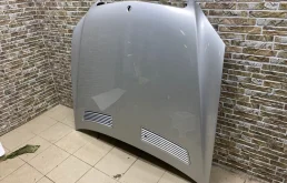 Капот для Mercedes-Benz S class 2008 года на фотографиях