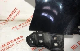 Крыло левое для Suzuki SX4 2010 года на фотографиях