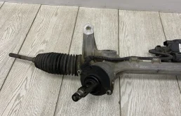 Рулевая рейка для BMW 5er 2023 года на фотографиях