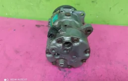 Компрессор кондиционера для Skoda Octavia 2002 года на фотографиях