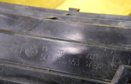 Решетка радиатора для Volkswagen Jetta 2015 года на фотографиях