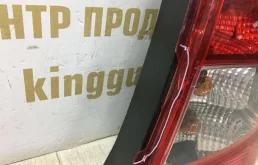 Фонарь правый для Renault Logan 2007 года на фотографиях