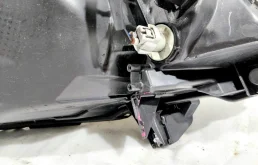 Фары для Suzuki SX4 2015 года на фотографиях