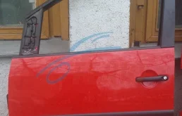 Двери для Volkswagen Caddy 2010 года на фотографиях