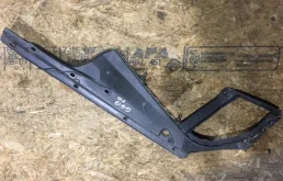 Замок капота для BMW 5er 2015 года на фотографиях