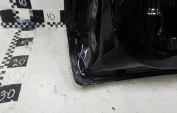 Крышка багажника для Toyota Land Cruiser 2020 года на фотографиях