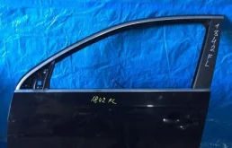 Усилитель переднего бампера для Volkswagen Jetta 2008 года на фотографиях