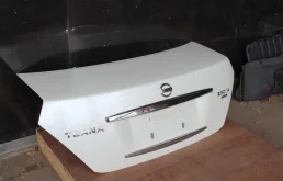 Крышка багажника для Nissan Teana 2006 года на фотографиях