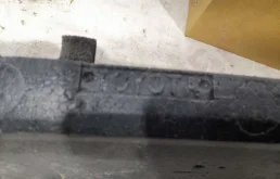 Абсорбер переднего бампера для Toyota RAV4 2016 года на фотографиях