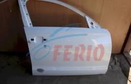 Дверь передняя правая для Audi A6 2012 года на фотографиях