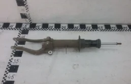 Амортизатор передний правый для BMW 5er 2020 года на фотографиях