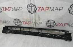 Решетка переднего бампера для Audi Q8 на фотографиях