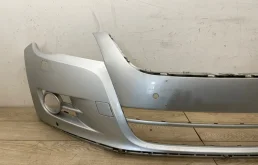 Бампер для Volkswagen Tiguan 2010 года на фотографиях