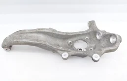 Кулак поворотный левый для BMW 5er 2018 года на фотографиях