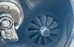 Двигатель без навесного для Audi A4 2014 года на фотографиях