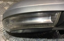 Стекла и зеркала для Volkswagen Passat 2006 года на фотографиях