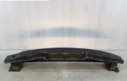 Усилитель заднего бампера для Volkswagen Tiguan 2013 года на фотографиях