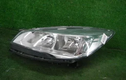 Фара левая для Ford Kuga 2015 года на фотографиях