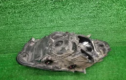 Фара правая для BMW 5er 2010 года на фотографиях