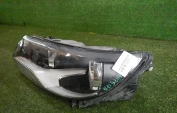 Фары для Volkswagen Tiguan 2010 года на фотографиях