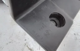 Фонарь внешний левый для Toyota Land Cruiser 2008 года на фотографиях