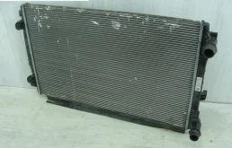 Кассета радиаторов для Volkswagen Passat 2018 года на фотографиях