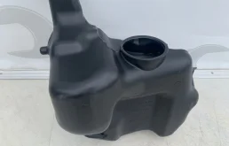 Бачок стеклоомывателя передний для Mercedes-Benz C class 2014 года на фотографиях