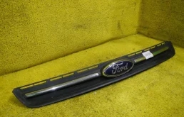 Решетка радиатора для Ford Kuga 2010 года на фотографиях